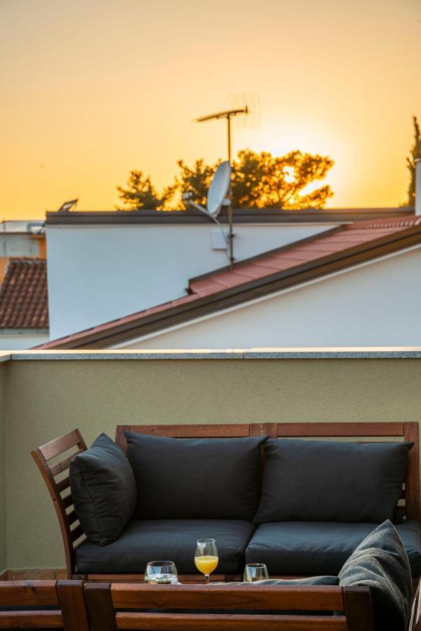 Charming Tale Apartments Modun19 Pirovac Exterior photo