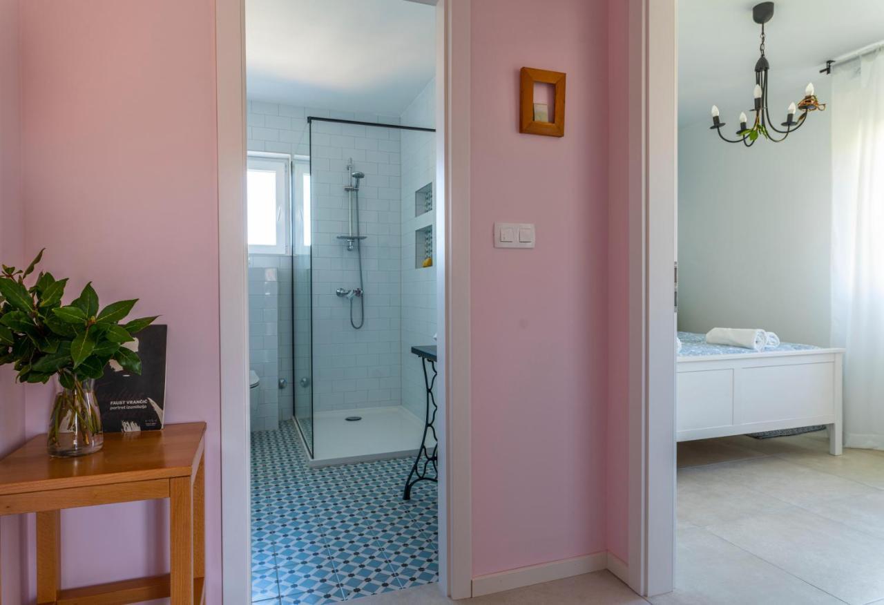Charming Tale Apartments Modun19 Pirovac Exterior photo