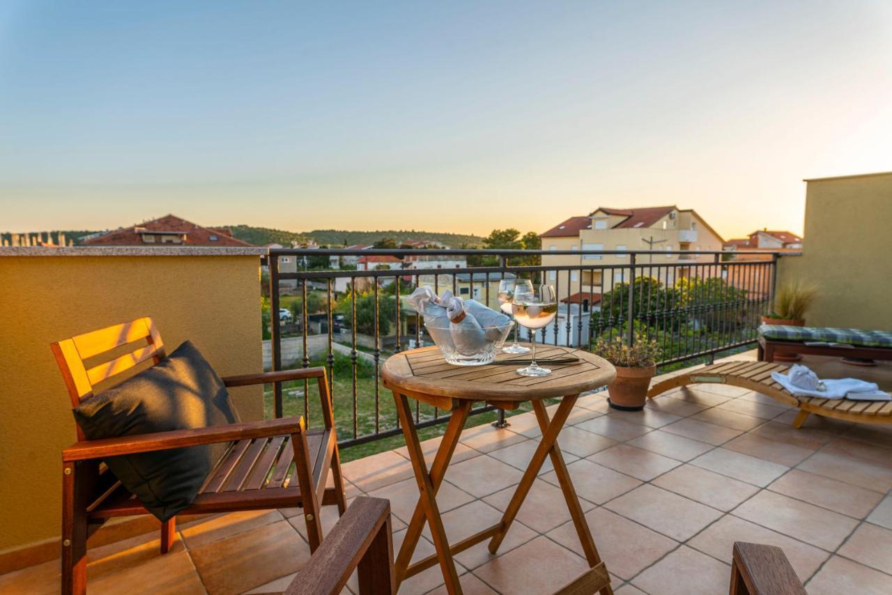 Charming Tale Apartments Modun19 Pirovac Exterior photo
